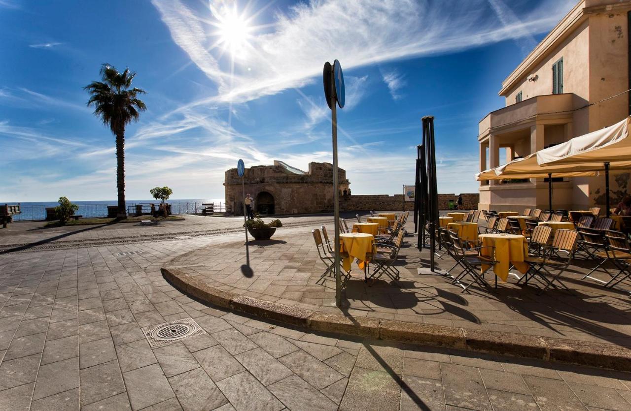Amethyst Attic In Old Town By Sea Apartment Alghero Exterior photo
